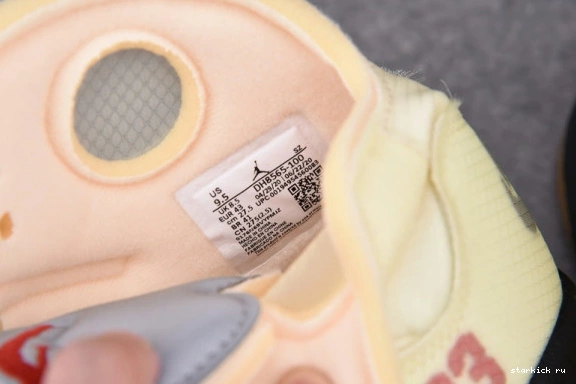 DH8565-100 O-W AIR DH8565-100 Retro 5 Sail Jordan 0318